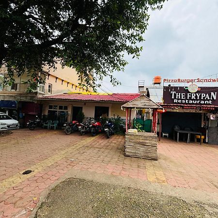 Hotel Paradise Stays Pachmarhi Bagian luar foto