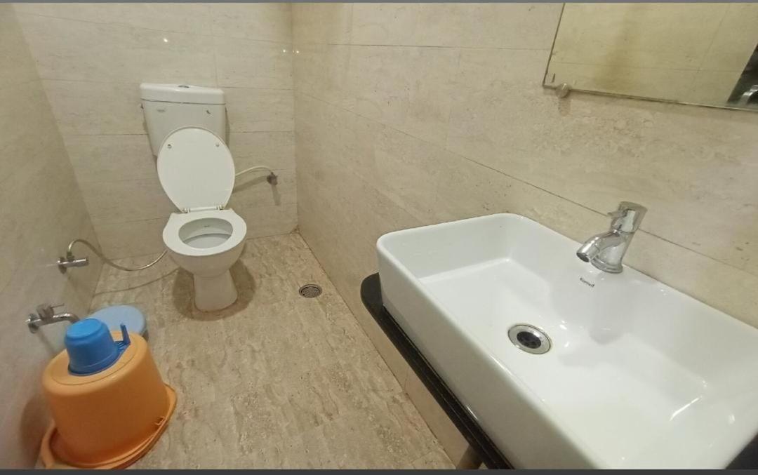 Hotel Paradise Stays Pachmarhi Bagian luar foto